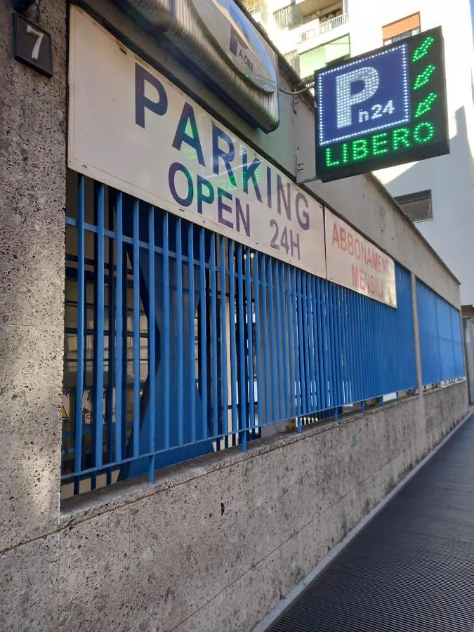 Apartment Arena Suite All Comforts - With Free Parking Garage Per Qualified Rate - Con Parcheggio Incluso Per Le Tariffe Qualificanti - Metro Verde Greenline Moscova Milan